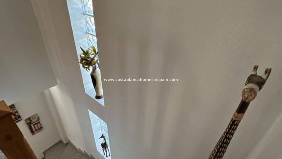 Revente - Semi - Detached Villa - Villamartin