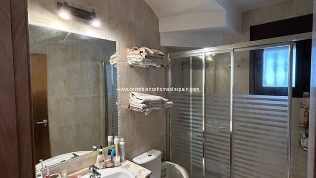 Revente - Semi - Detached Villa - Villamartin