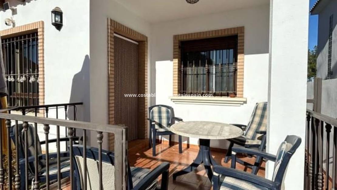 Revente - Semi - Detached Villa - Villamartin