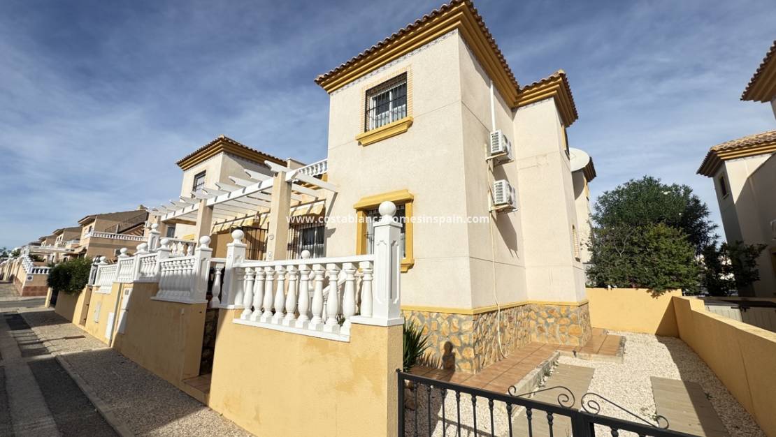 Revente - Semi - Detached Villa - Villamartin