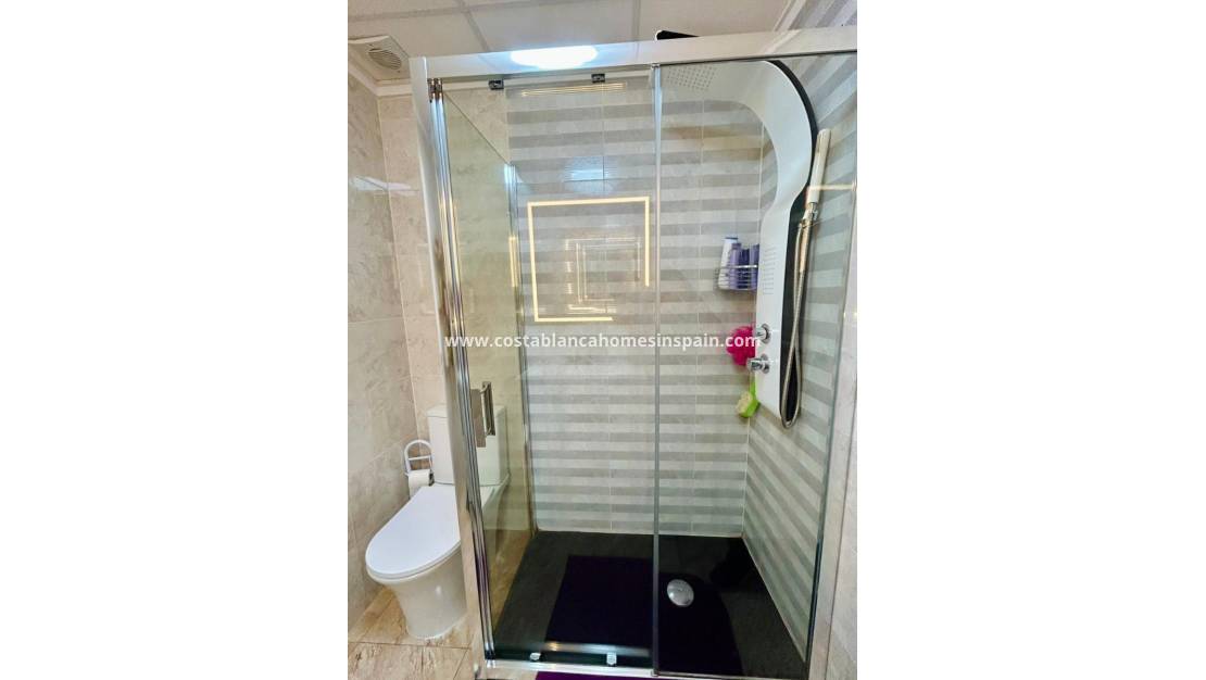 Revente - Townhouse - Torrevieja - Urbanización San Luis