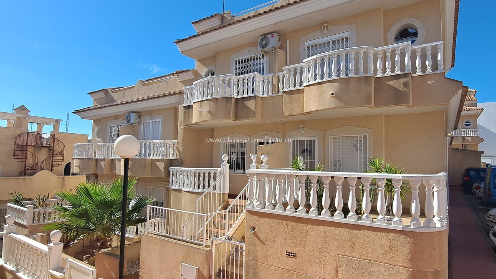 Revente - Townhouse - Villamartin - Las Filipinas