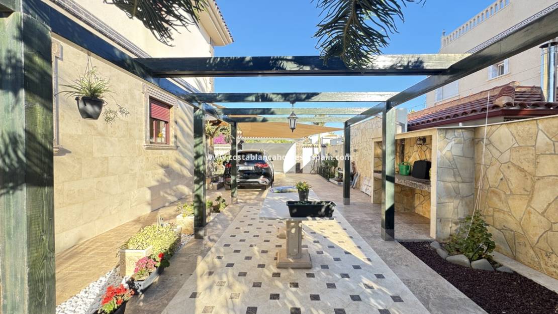 Revente - villa - Cabo Roig