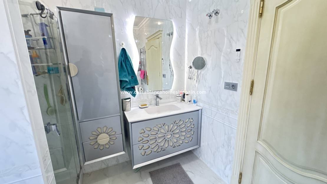 Revente - villa - Cabo Roig