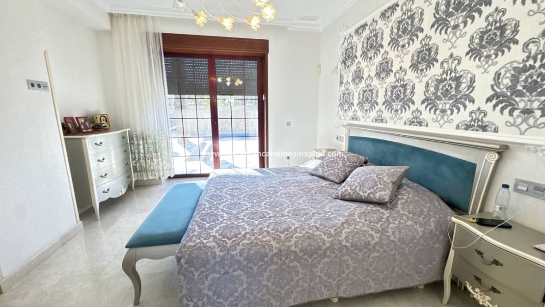 Revente - villa - Cabo Roig