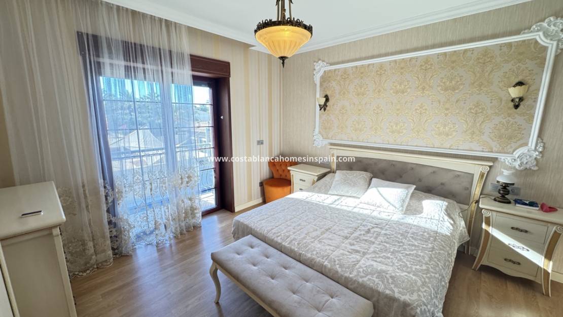 Revente - villa - Cabo Roig