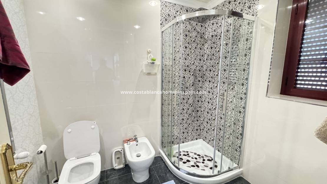 Revente - villa - Cabo Roig