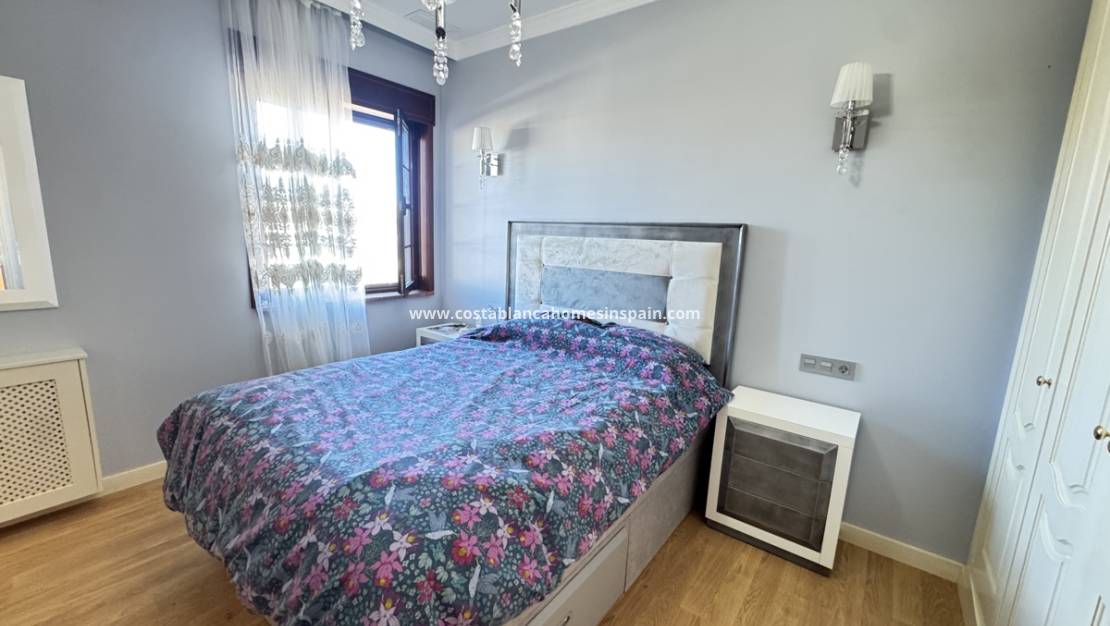 Revente - villa - Cabo Roig