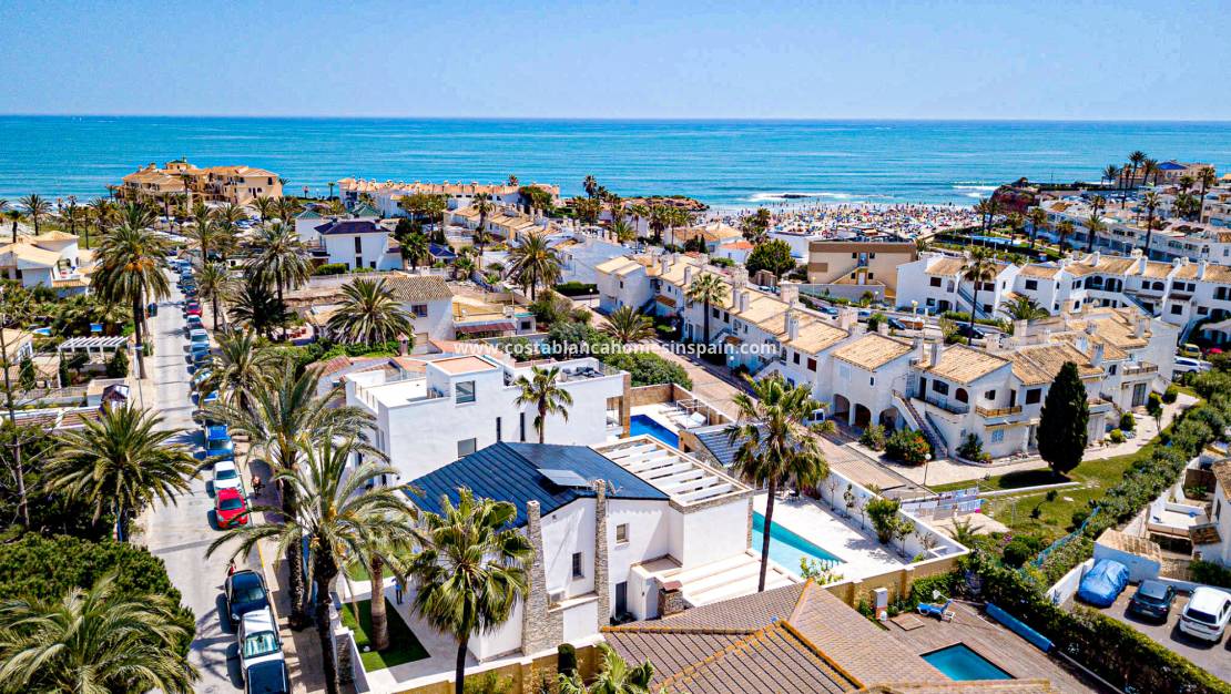 Revente - villa - La Zenia