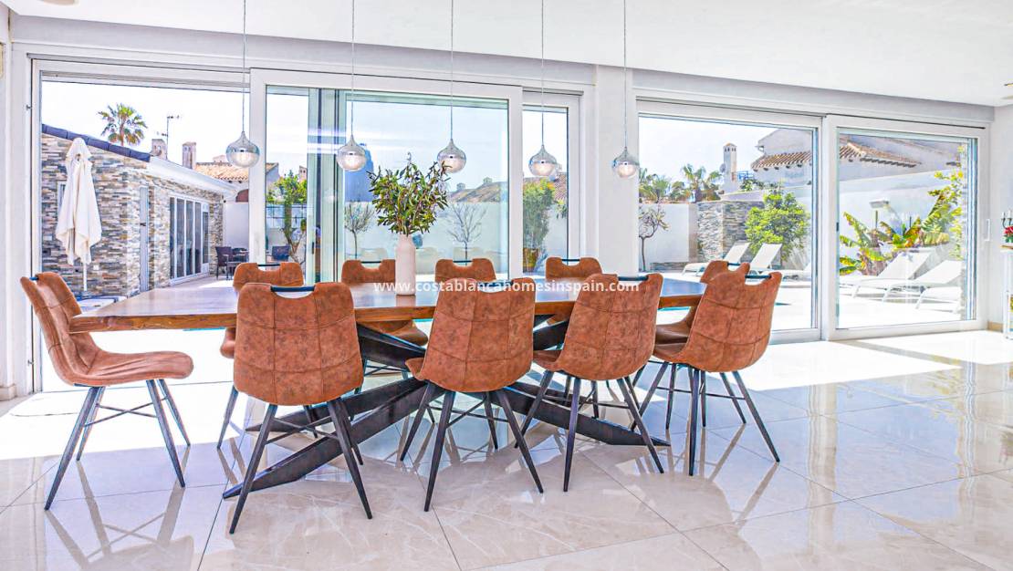 Revente - villa - La Zenia