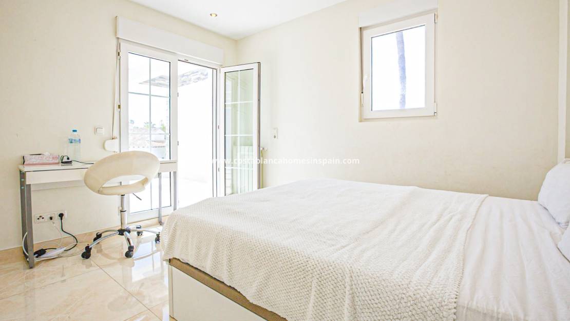 Revente - villa - La Zenia