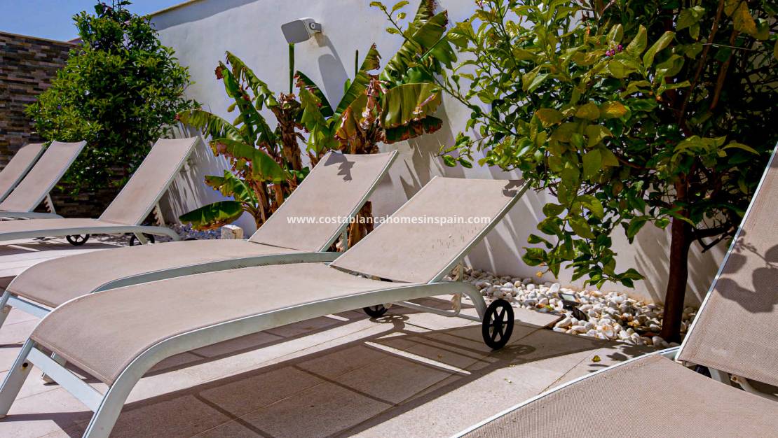 Revente - villa - La Zenia