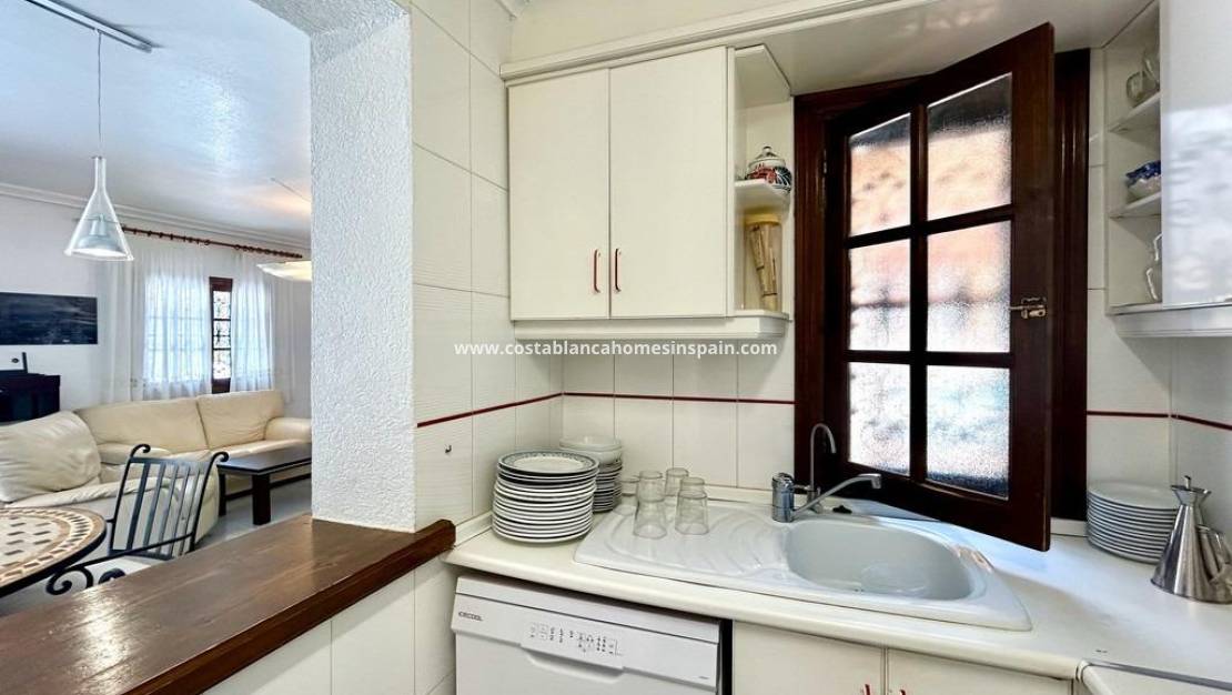 Revente - villa - Orihuela Costa - La Zenia