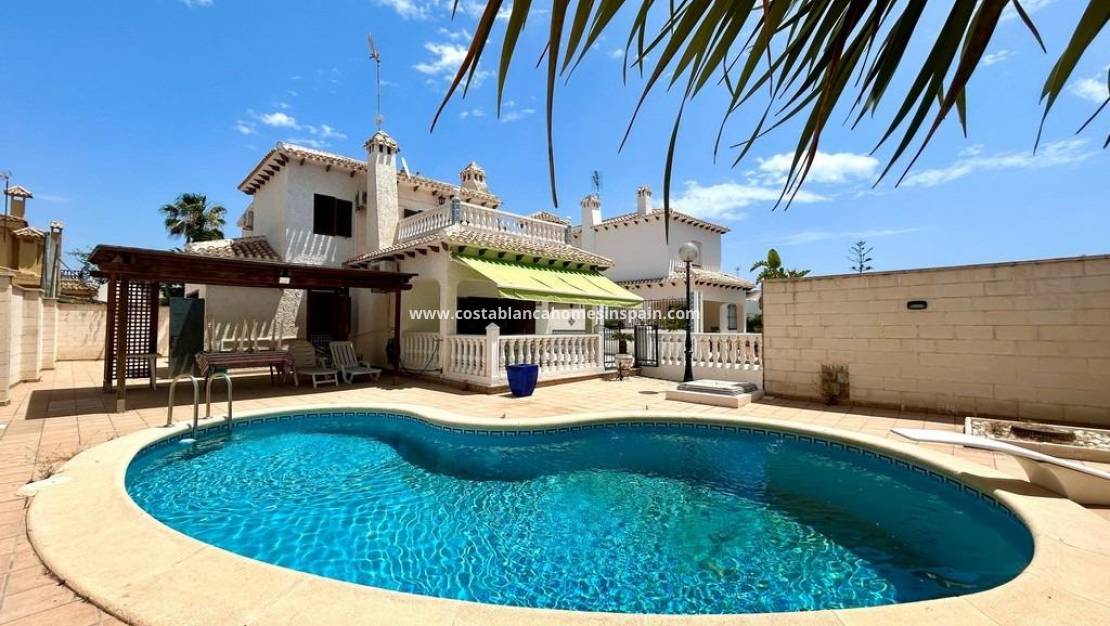 Revente - villa - Orihuela Costa - La Zenia
