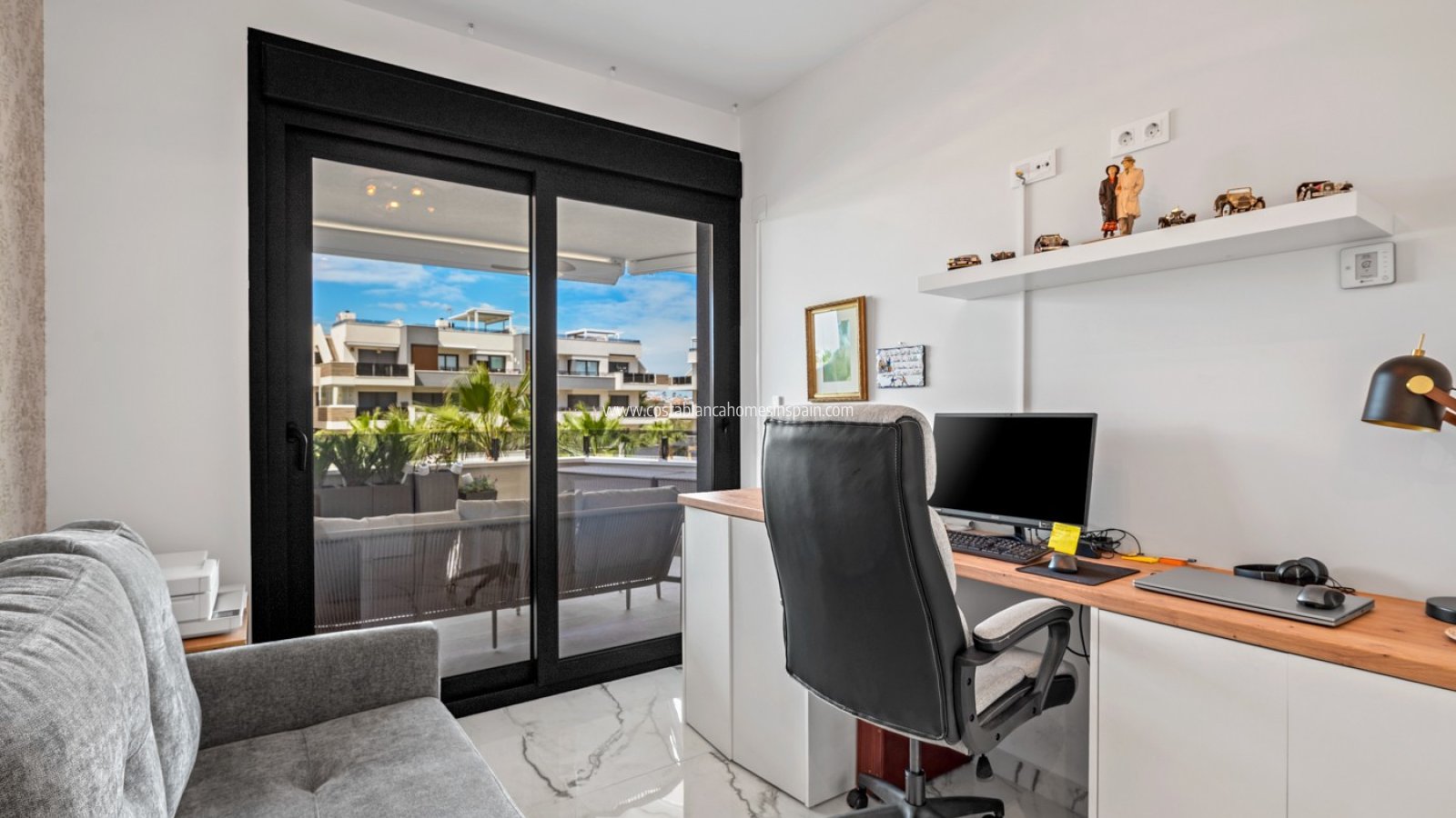 Sale - Apartment - Los Altos