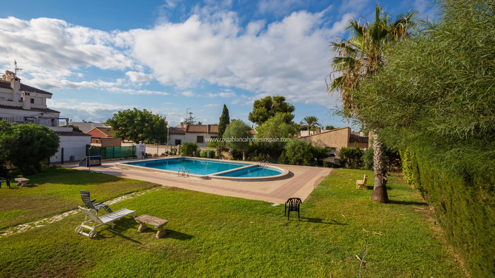 Sale - Apartment - Punta Prima - Beachside