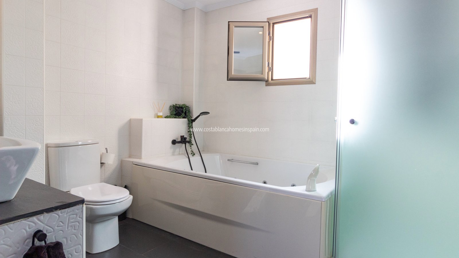 Sale - Apartment - Torrevieja - Beach