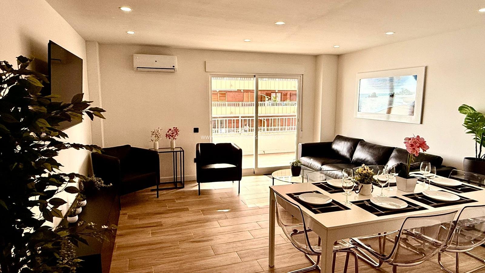 Sale - Apartment - Torrevieja - Centro