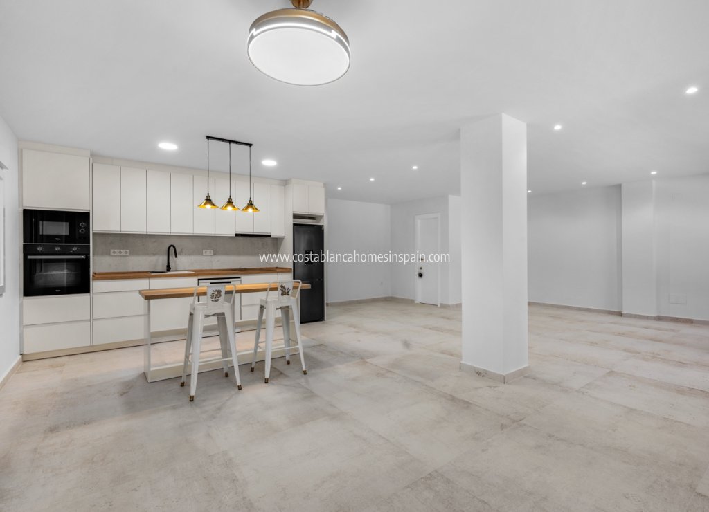 Sale - Apartment - Torrevieja - Orihuela Costa