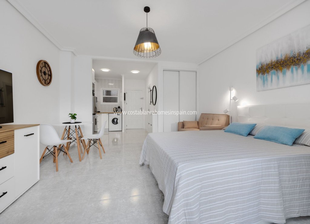 Sale - Apartment - Torrevieja - Playa del Cura