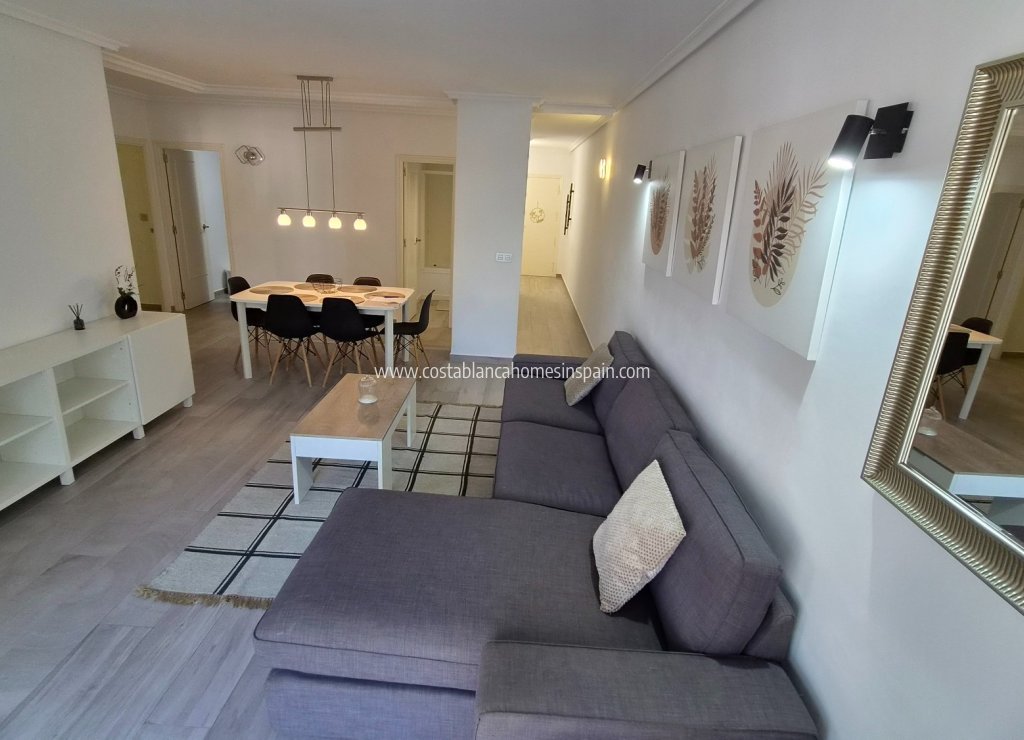 Sale - Apartment - Torrevieja