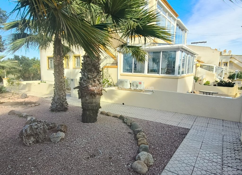 Sale - Apartment - Villamartin - Costa Blanca South