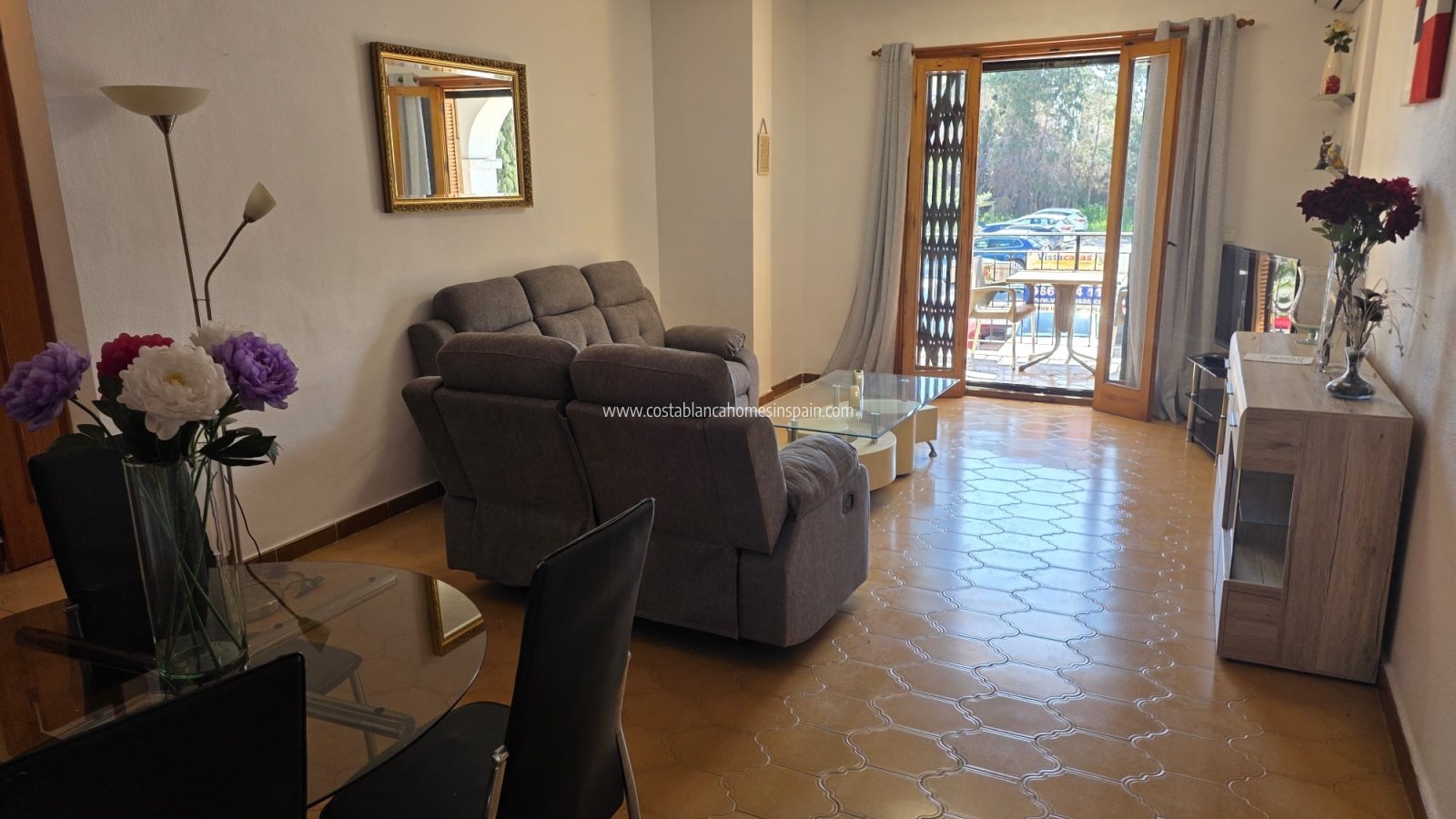 Sale - Apartment - Villamartin