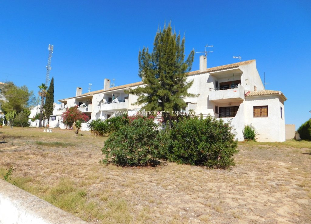 Sale - Apartment - Villamartin