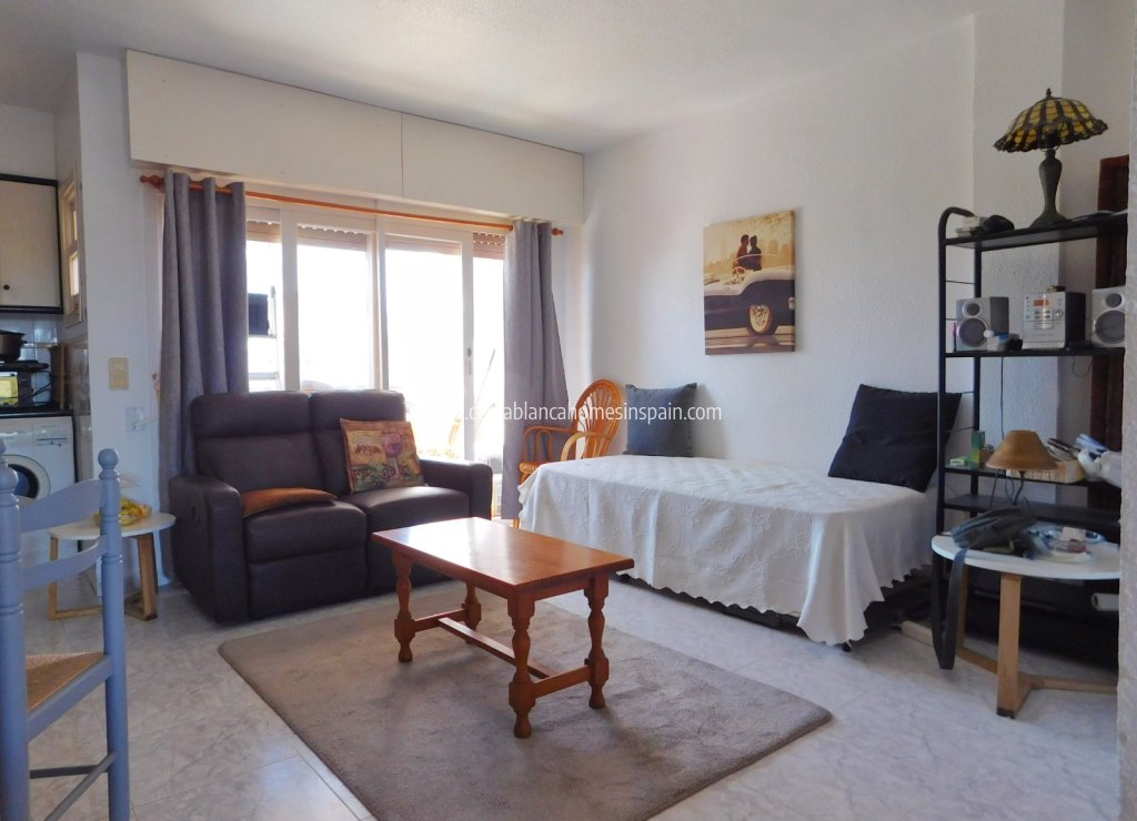 Sale - Apartment - Villamartin