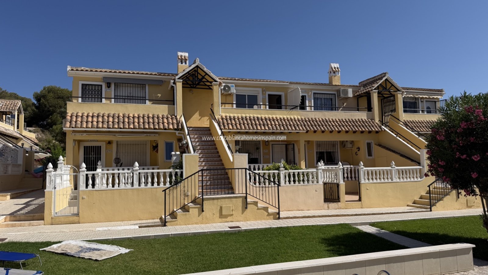 Sale - Apartment - Villamartin