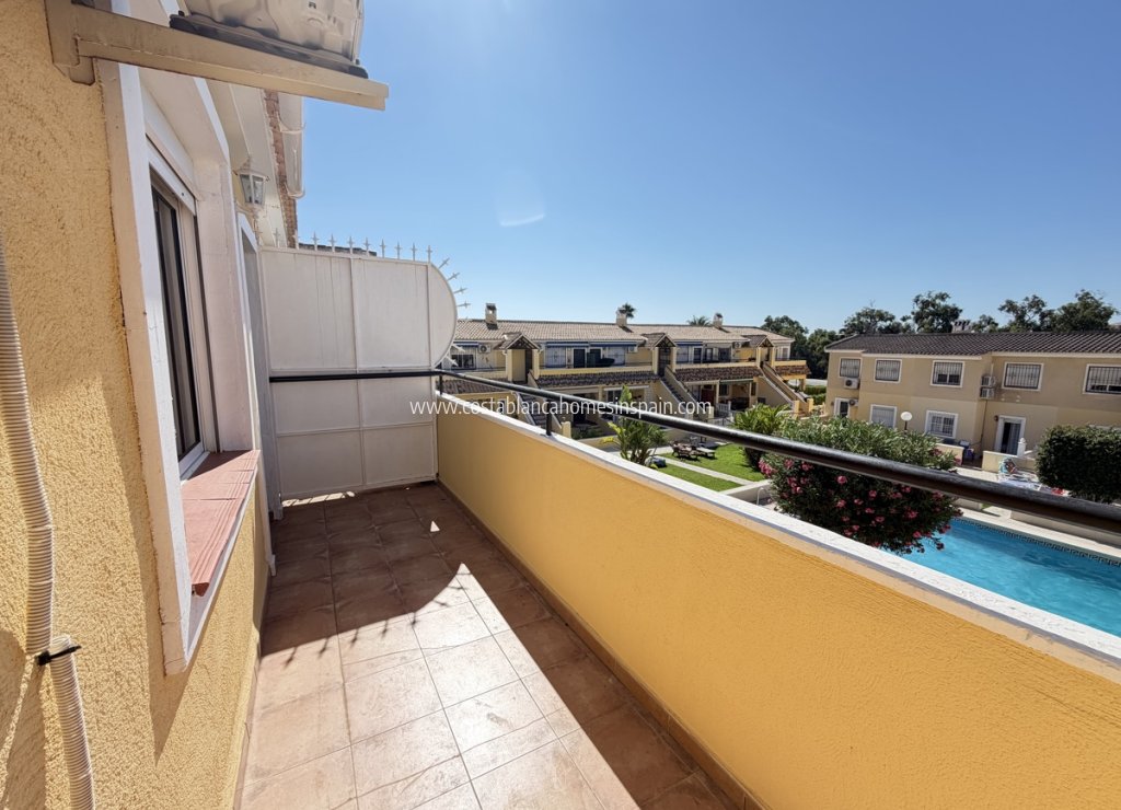 Sale - Apartment - Villamartin