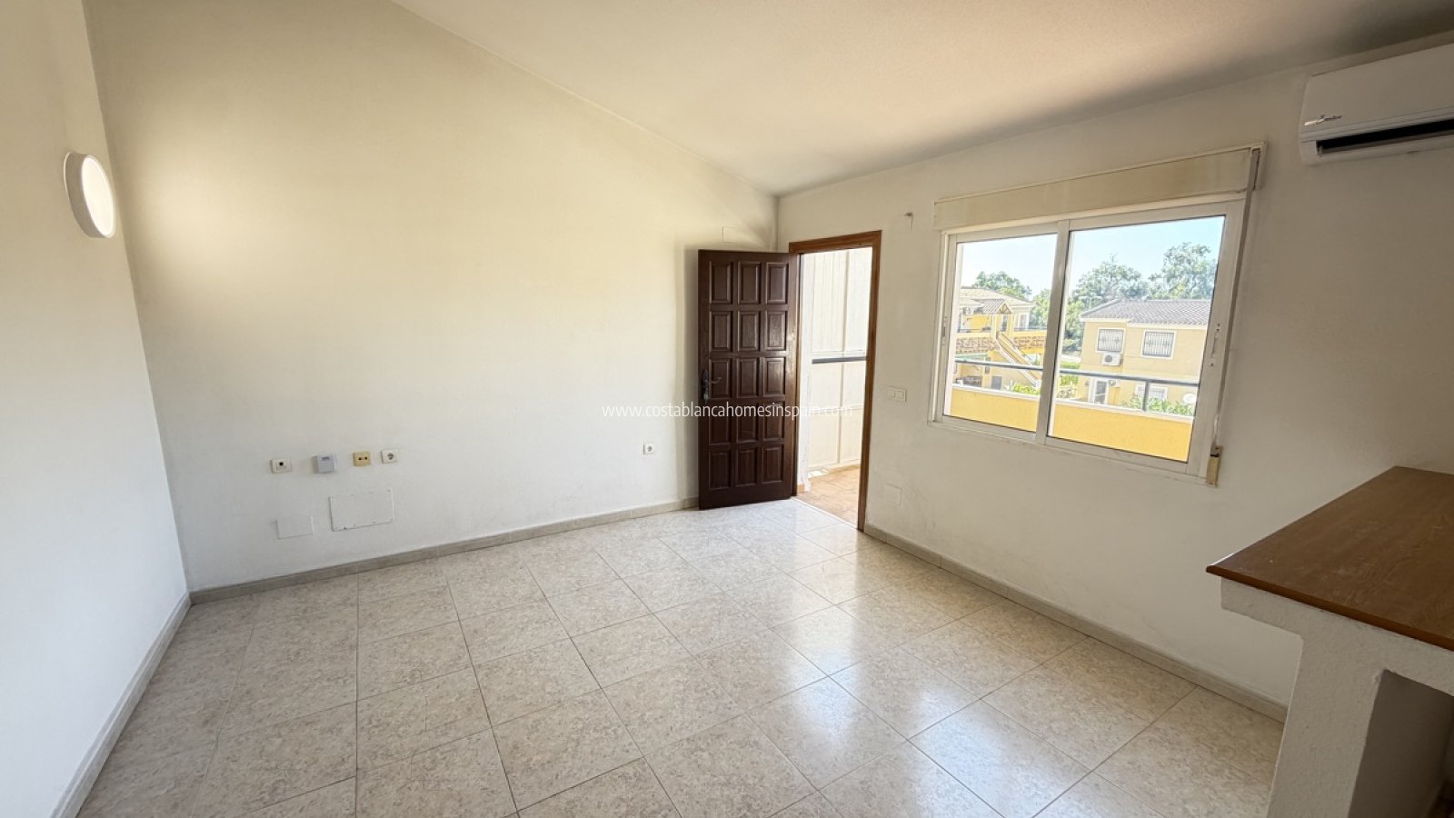 Sale - Apartment - Villamartin