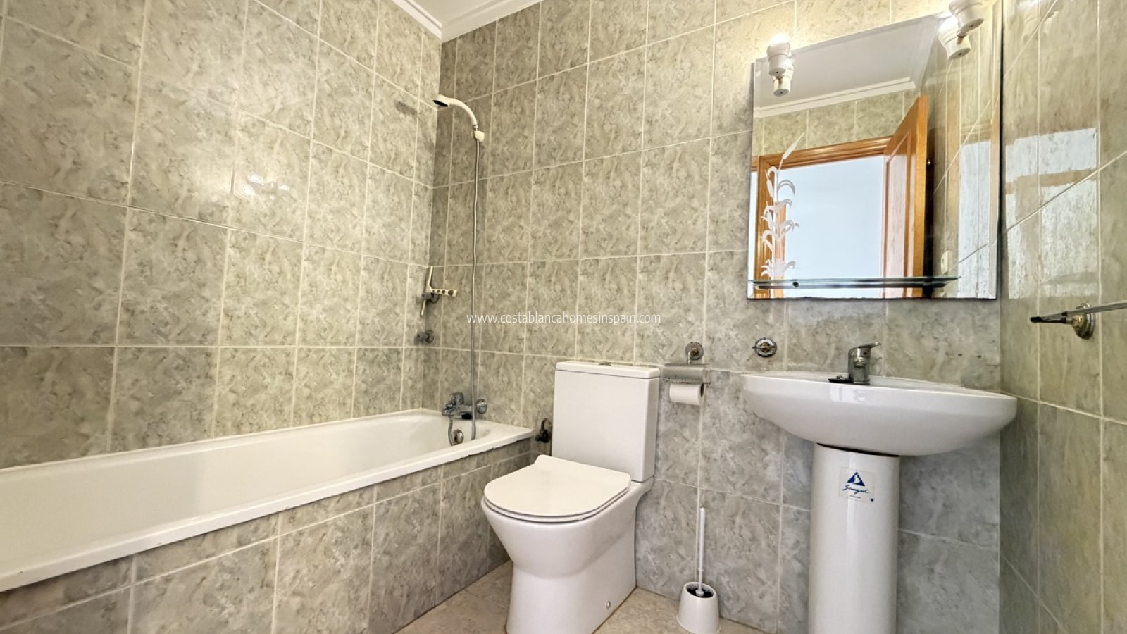 Sale - Apartment - Villamartin