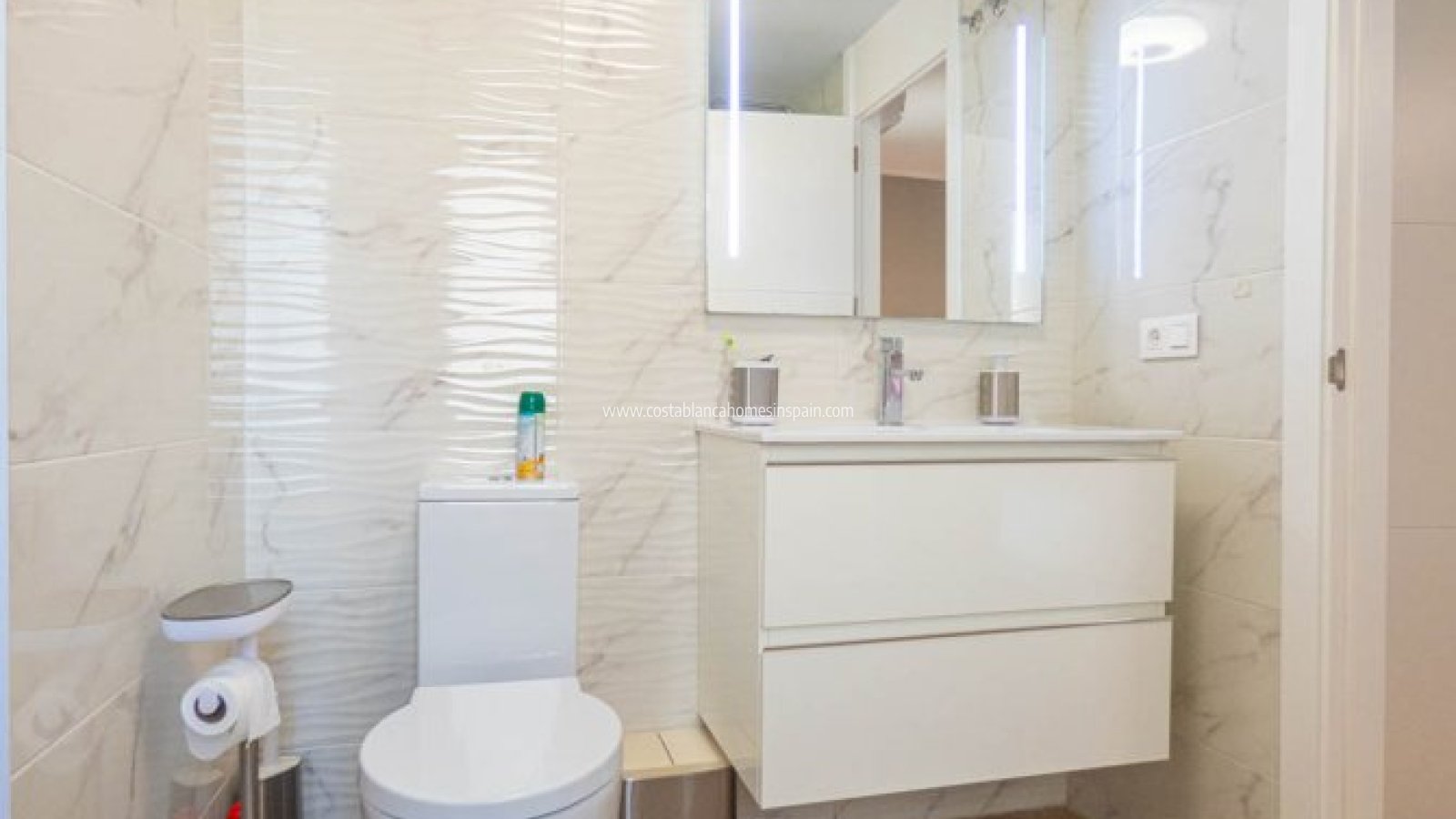 Sale - Apartment - Villamartin