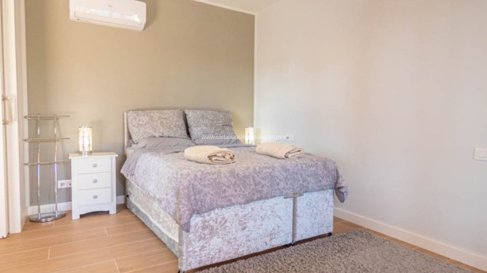 Sale - Apartment - Villamartin