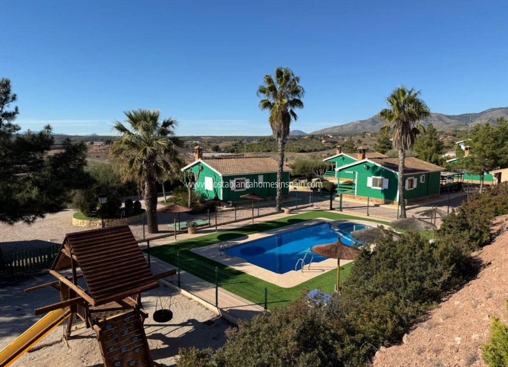 Sale - Bungalow - Aledo
