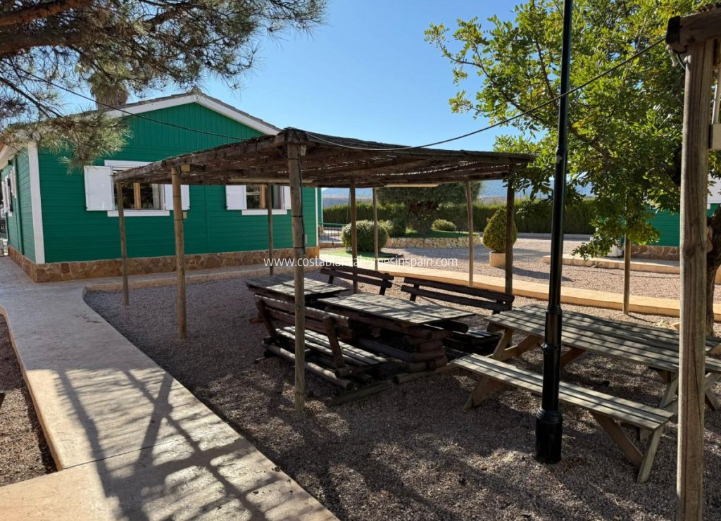 Sale - Bungalow - Aledo