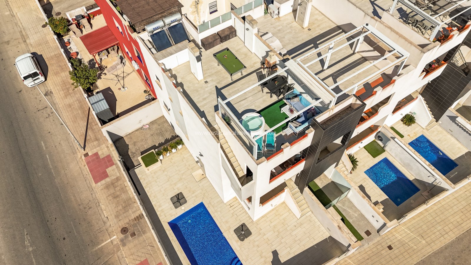 Sale - Bungalow - Los Altos