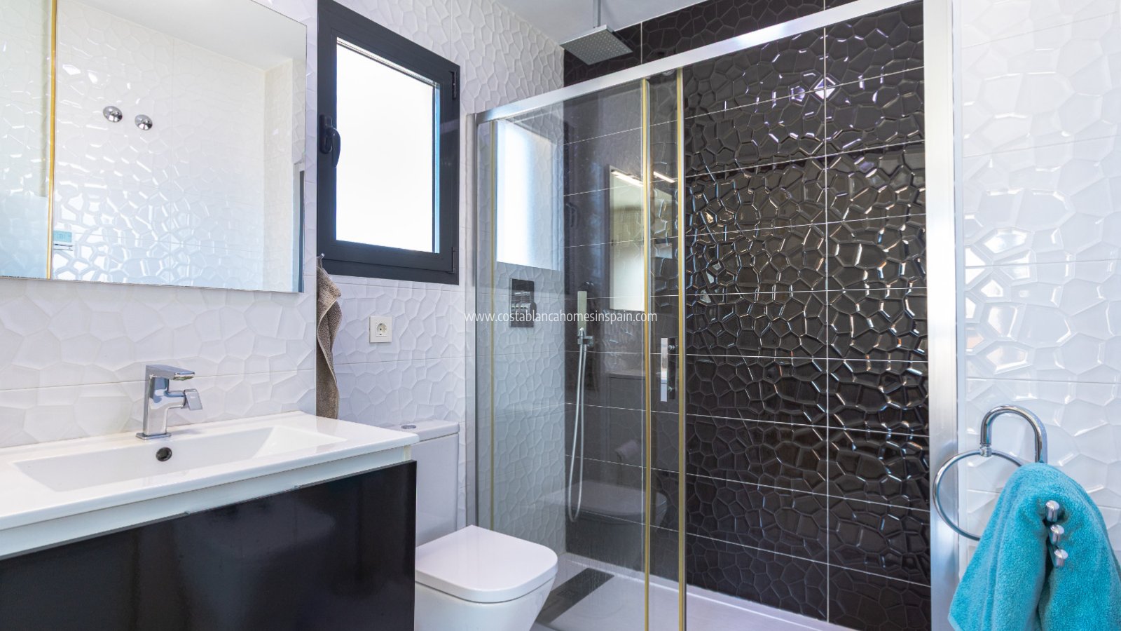 Sale - Bungalow - Los Altos