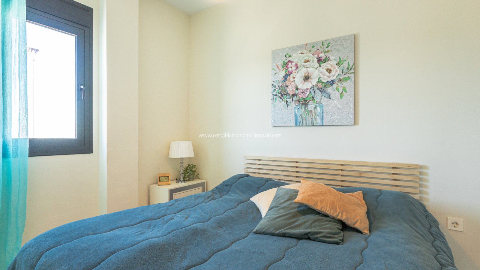 Sale - Bungalow - Los Altos