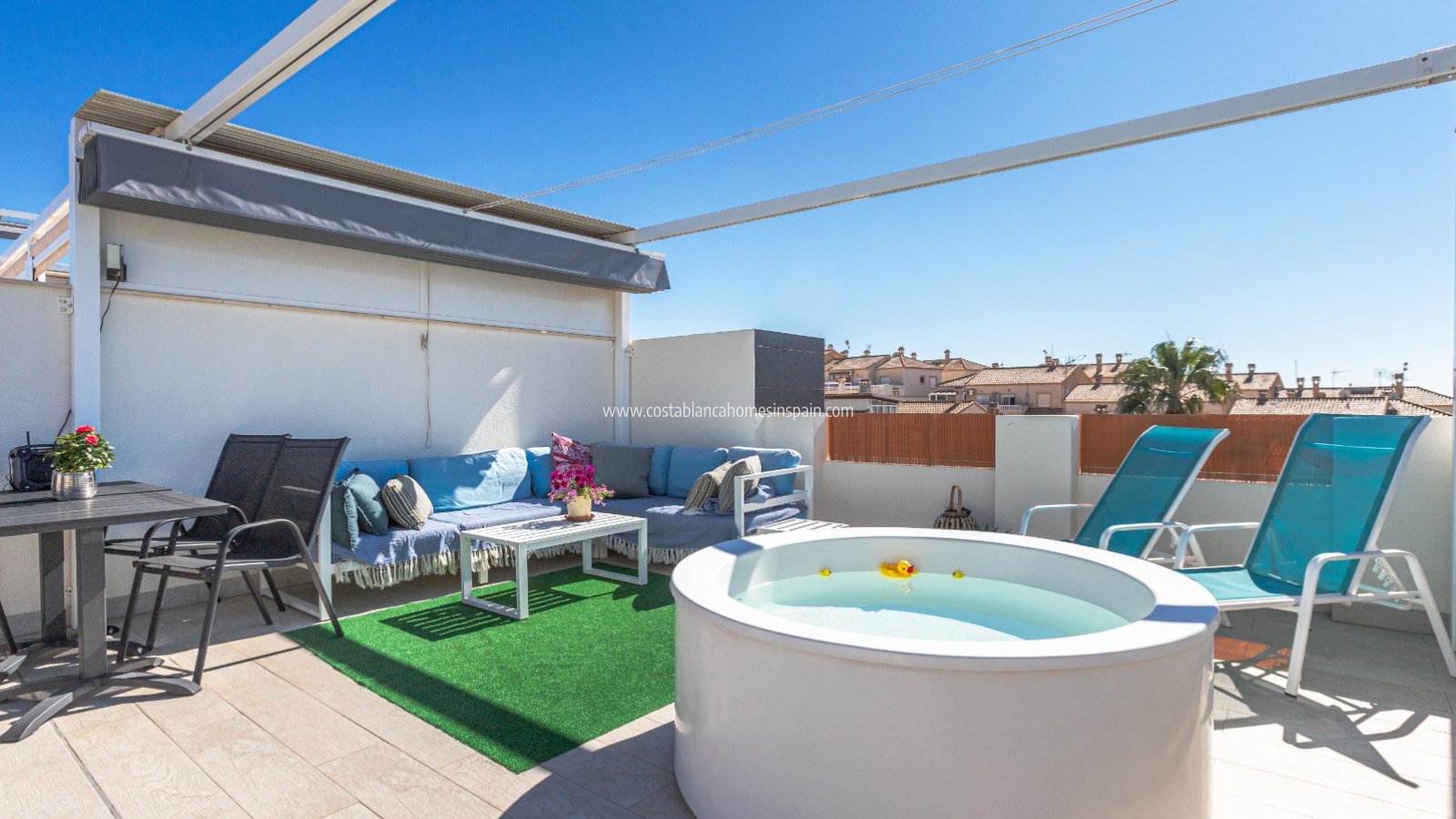 Sale - Bungalow - Los Altos