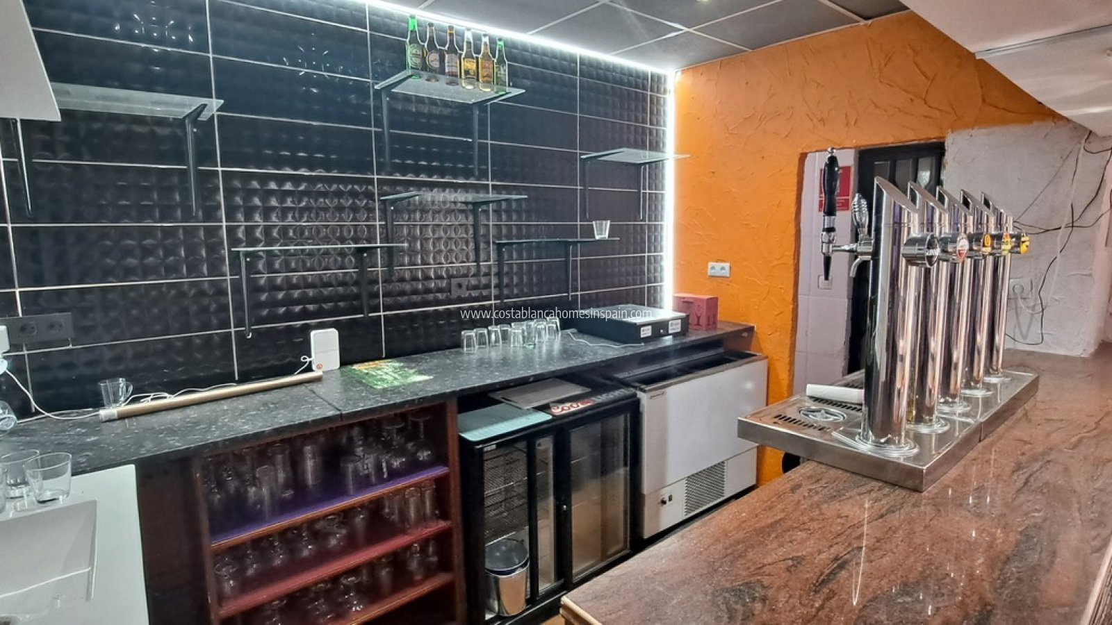 Sale - Commercial - Los Dolses - Inland