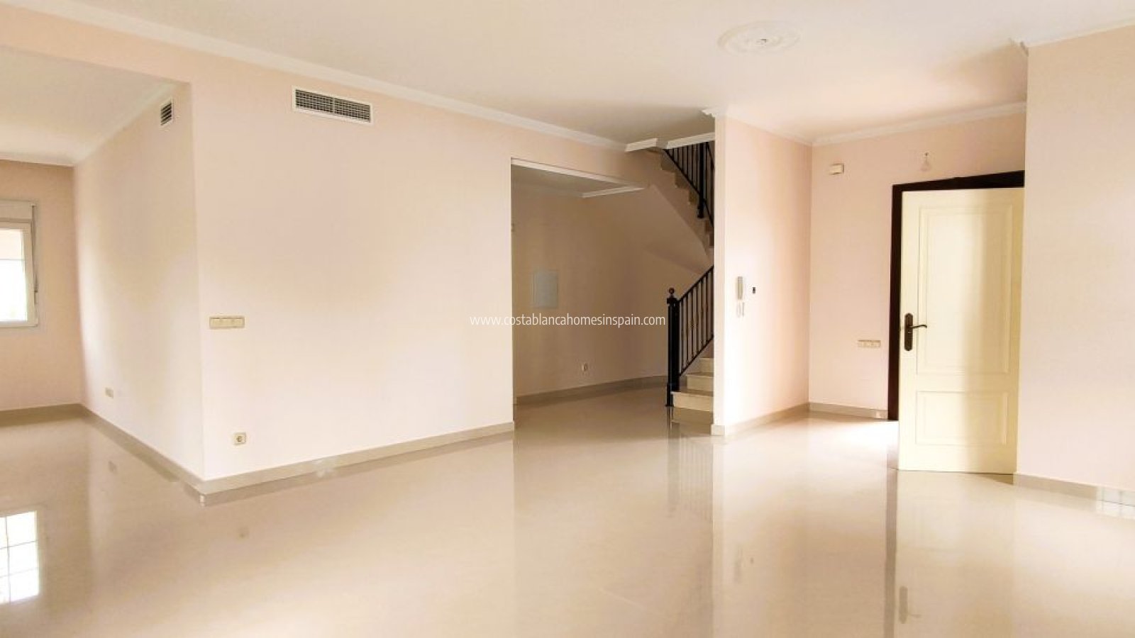 Sale - Detached Villa - Cabo Roig