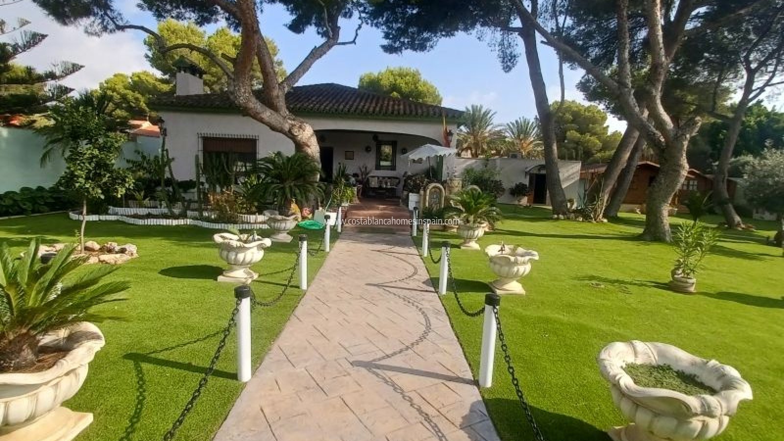Sale - Detached Villa - Campoamor