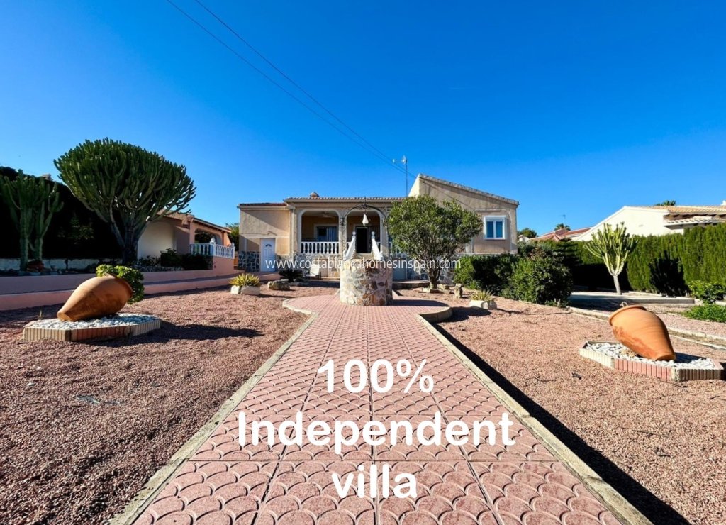 Sale - Detached Villa - Ciudad Quesada