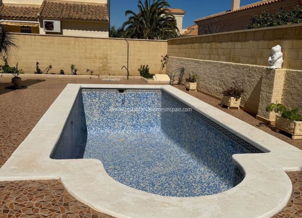 Sale - Detached Villa - Playa Flamenca - Play Flamenca