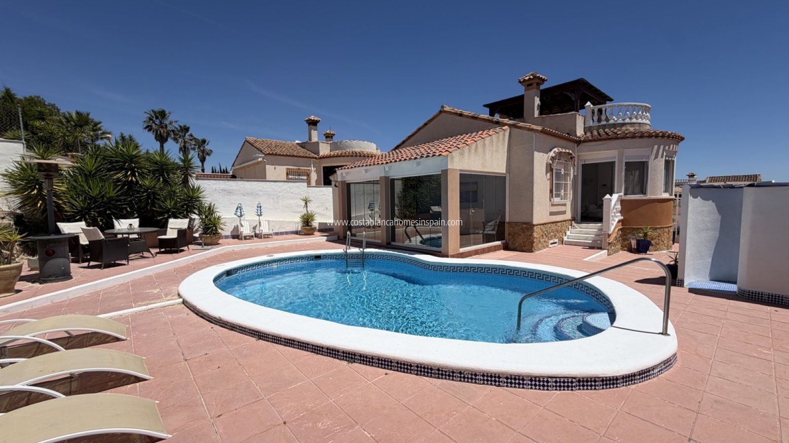 Sale - Detached Villa -  - Torremendo