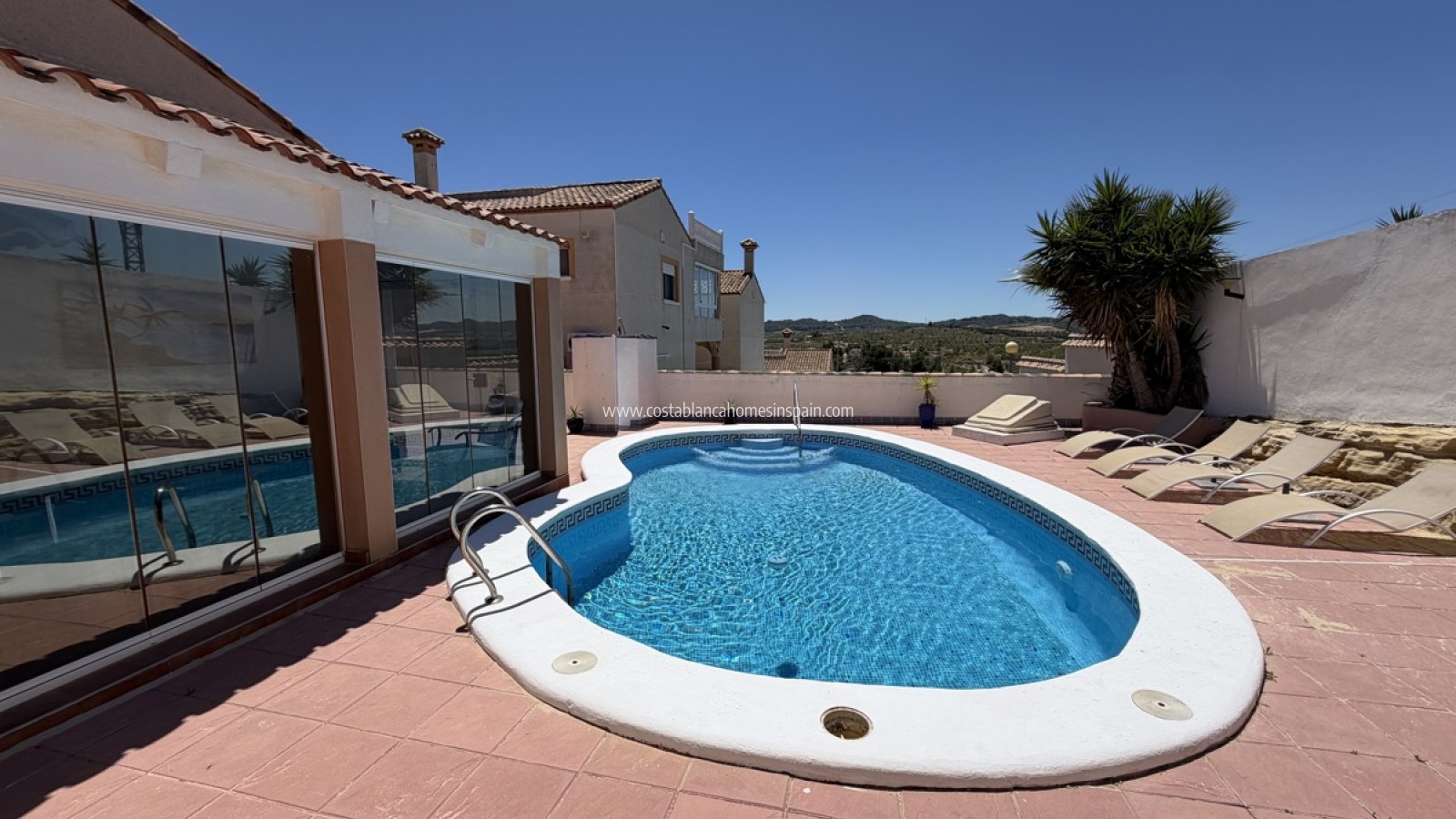 Sale - Detached Villa -  - Torremendo