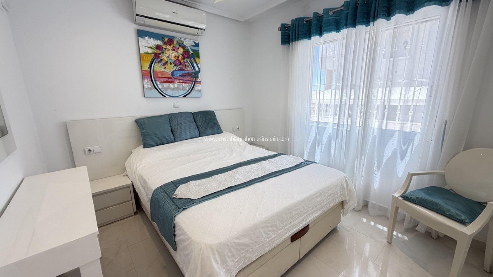 Sale - Detached Villa -  - Torremendo