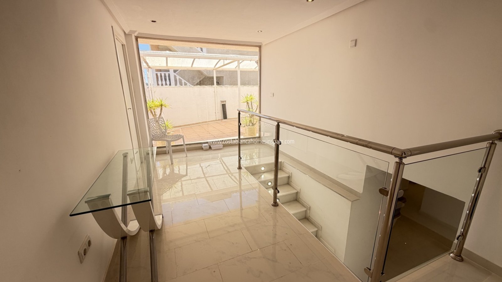 Sale - Detached Villa -  - Torremendo